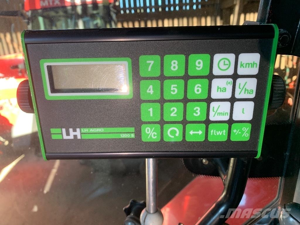 Hardi TZY 2400 Pulverizadores arrastrados