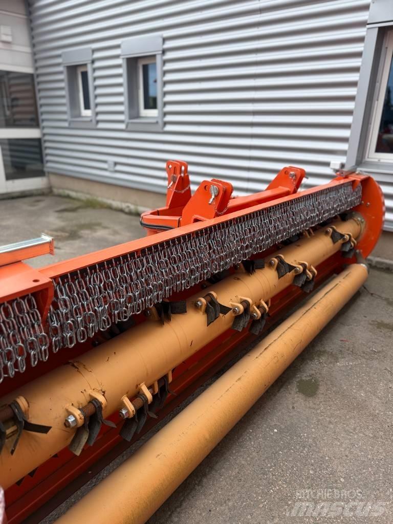 Agrimaster RV 320 Segadoras y cortadoras de hojas para pastos