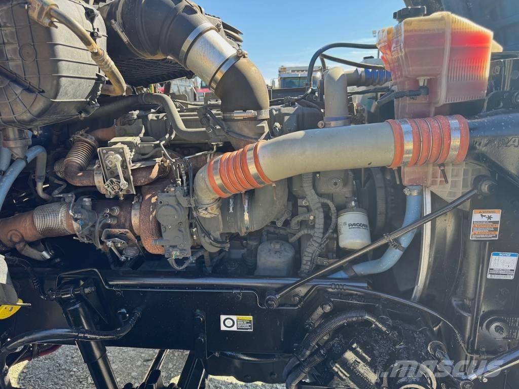 Kenworth T 880 Camiones bañeras basculantes o volquetes