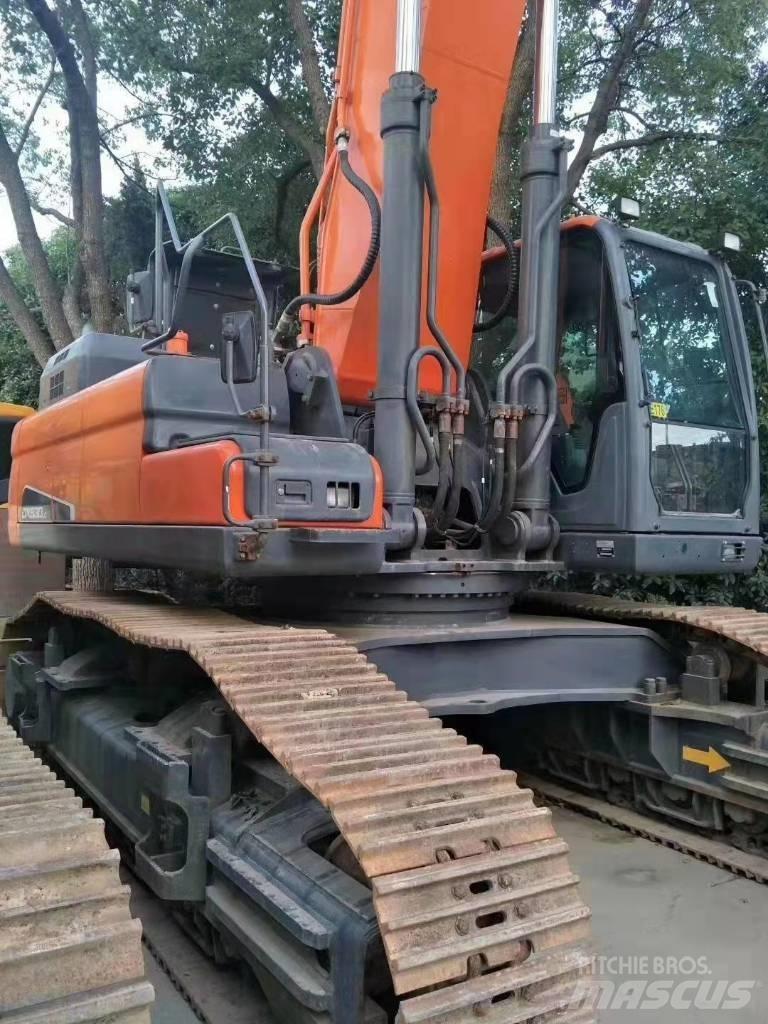 Doosan DX 530 Excavadoras de cadenas