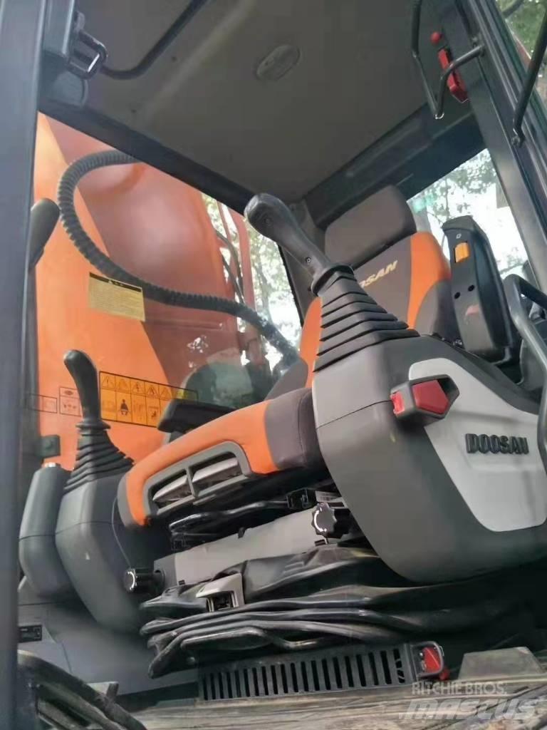Doosan DX 530 Excavadoras de cadenas