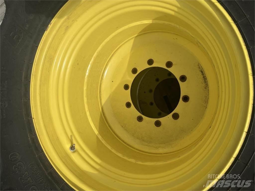 BKT 460/85R30 Neumáticos, ruedas y llantas