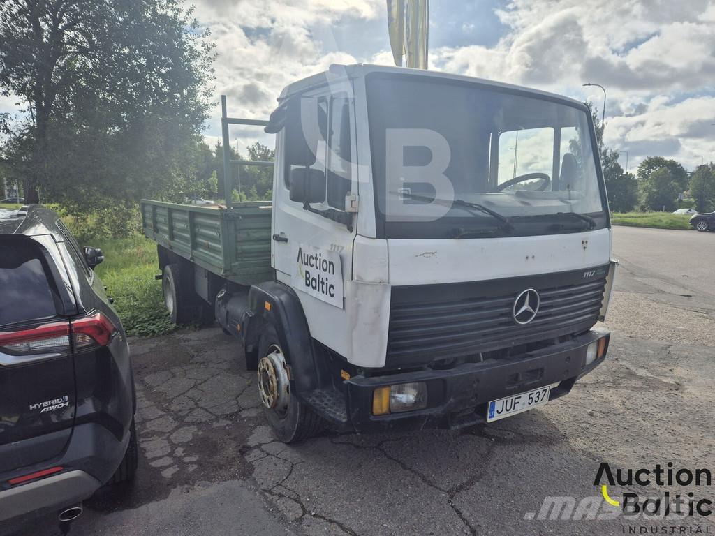 Mercedes-Benz 1117 Camiones plataforma