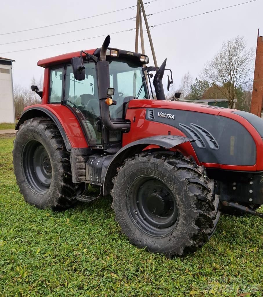 Valtra T 202 Versu Tractores
