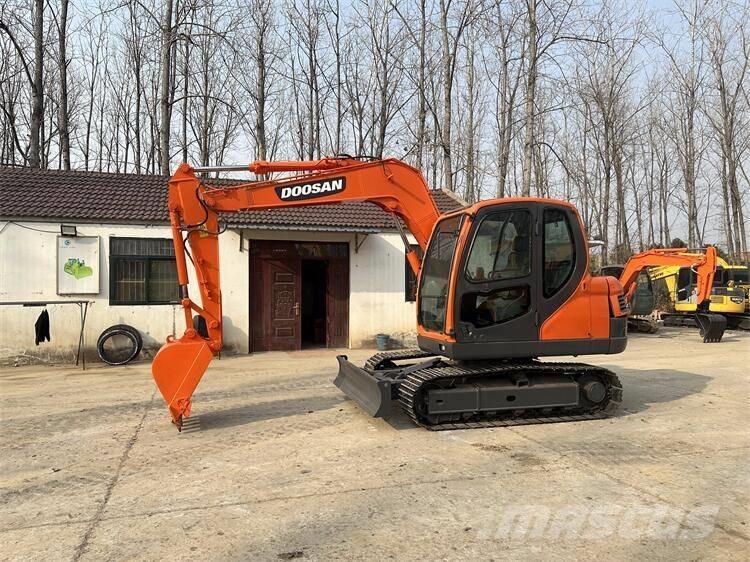 Doosan DX75 Excavadoras de cadenas