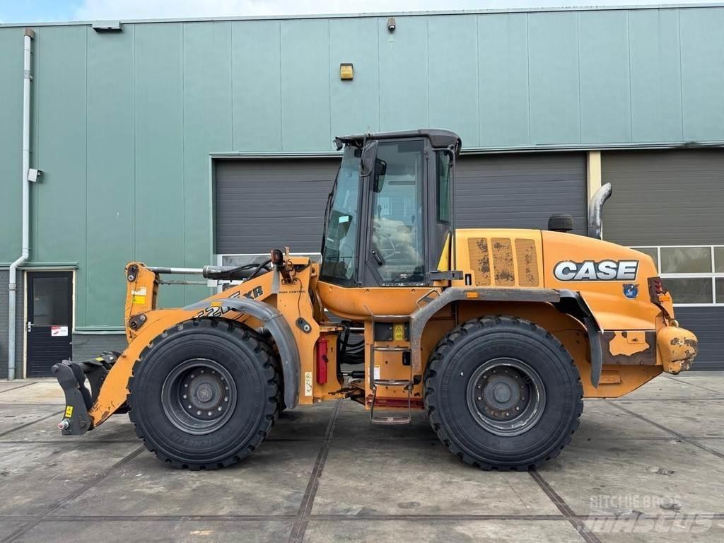 CASE 621F XR Cargadoras sobre ruedas