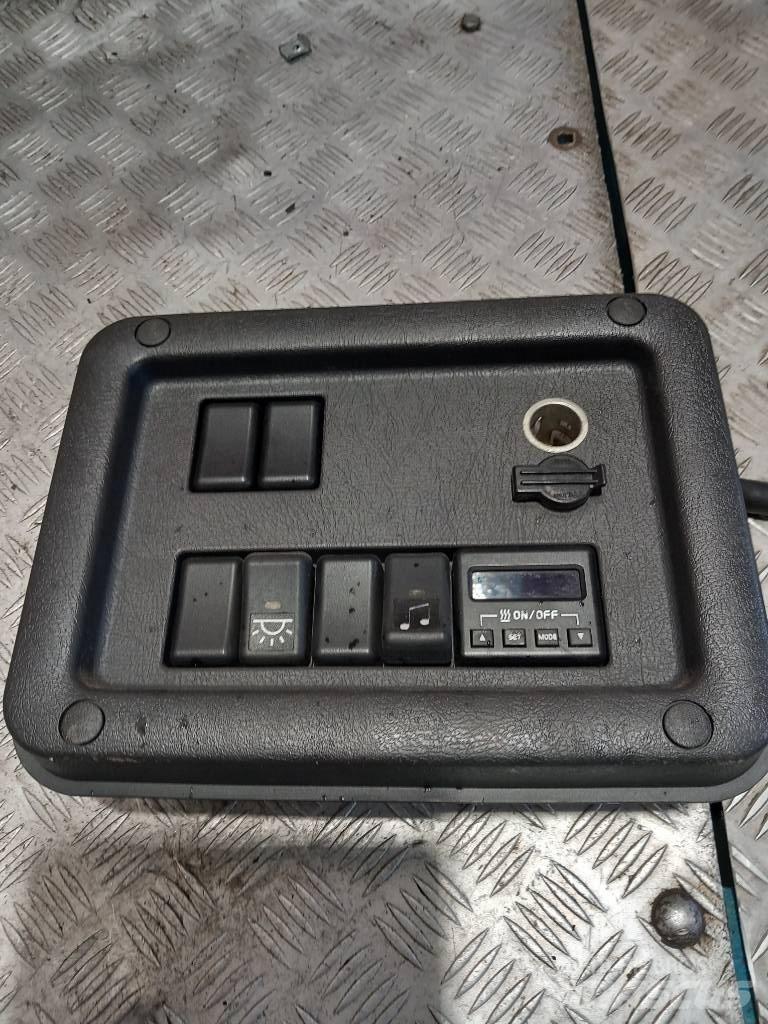 Volvo FH 12    20576730 Cabinas e interior