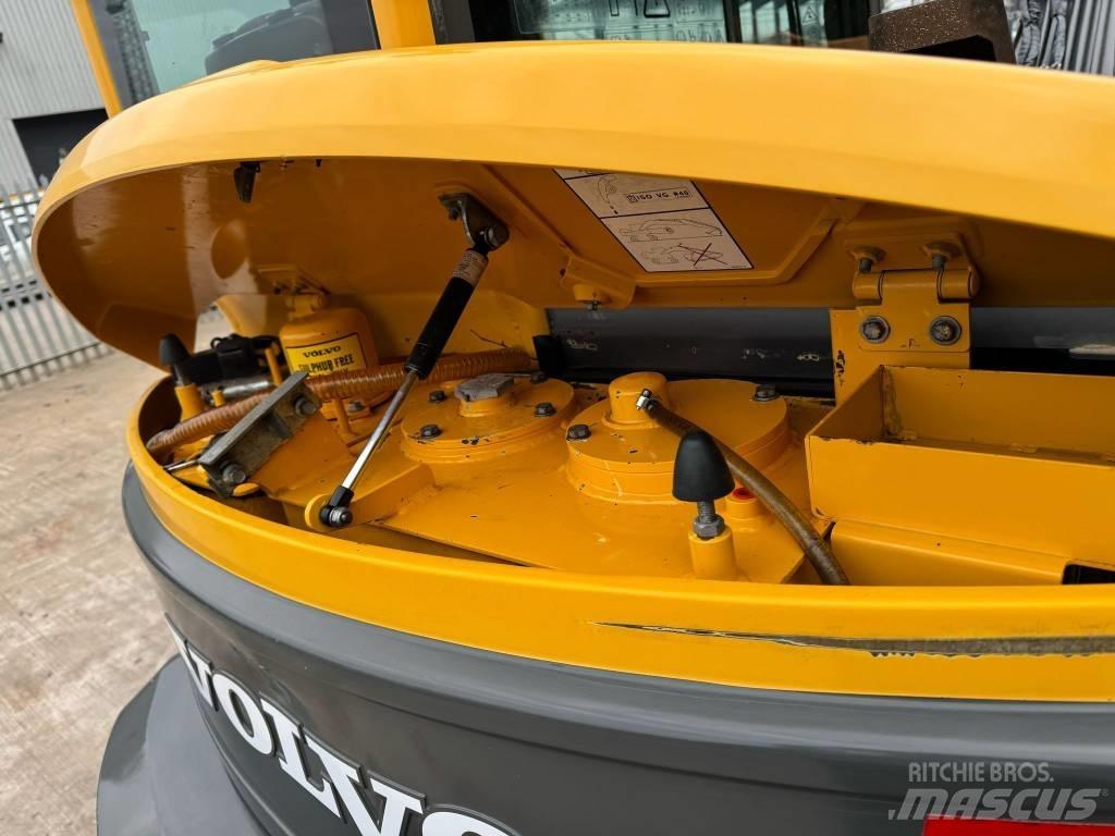 Volvo ECR 88 Excavadoras 7t - 12t
