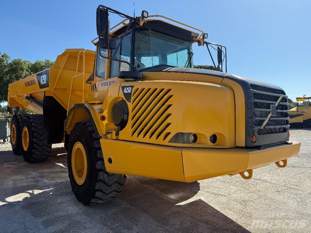 Volvo A25D Dúmpers articulados