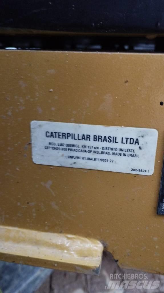 CAT 313D2L Excavadoras de cadenas