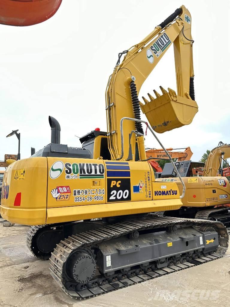 Komatsu PC200-8 Excavadoras de cadenas