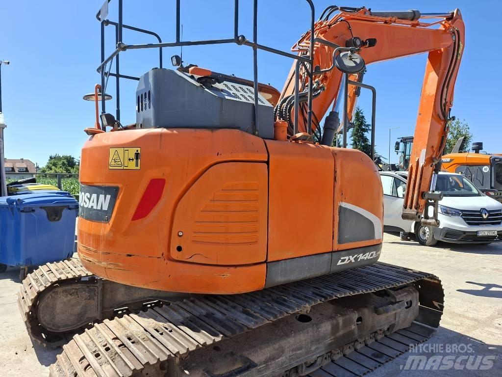Doosan DX 140 LCR Excavadoras de cadenas