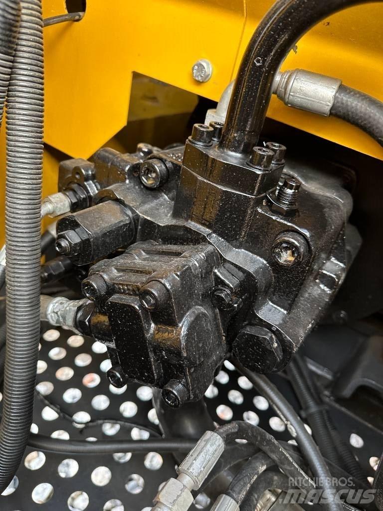 XCMG XE 85 DA Excavadoras 7t - 12t