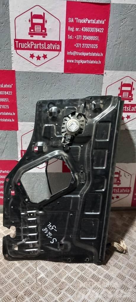 Scania R 440   1534512 Cabinas e interior