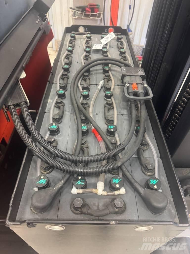 BT Toyota RRE 160 Carretillas retráctiles