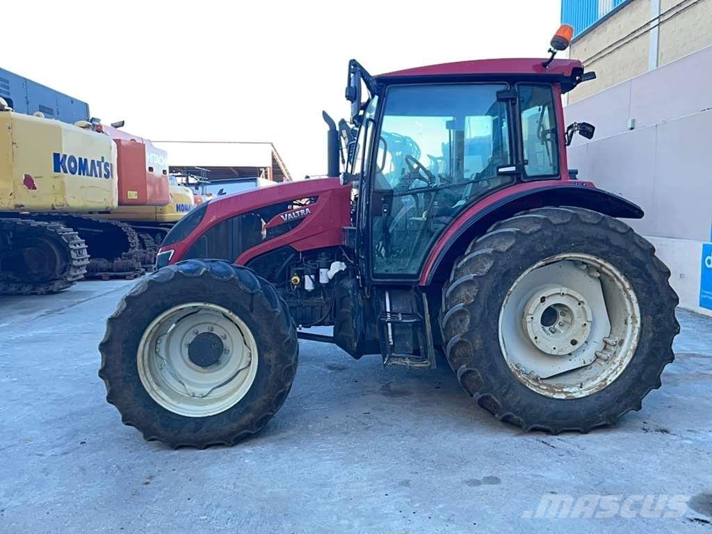 Valtra A134 Tractores