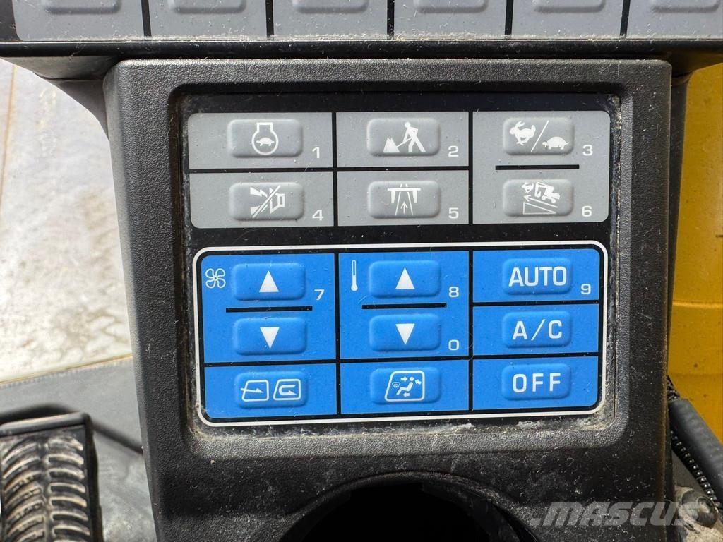 Komatsu PW180-11 Excavadoras de ruedas