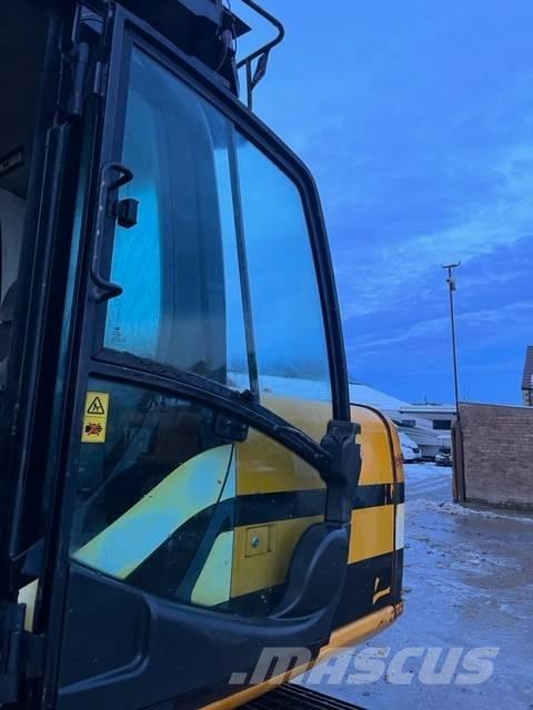 JCB JS 130 Excavadoras de cadenas