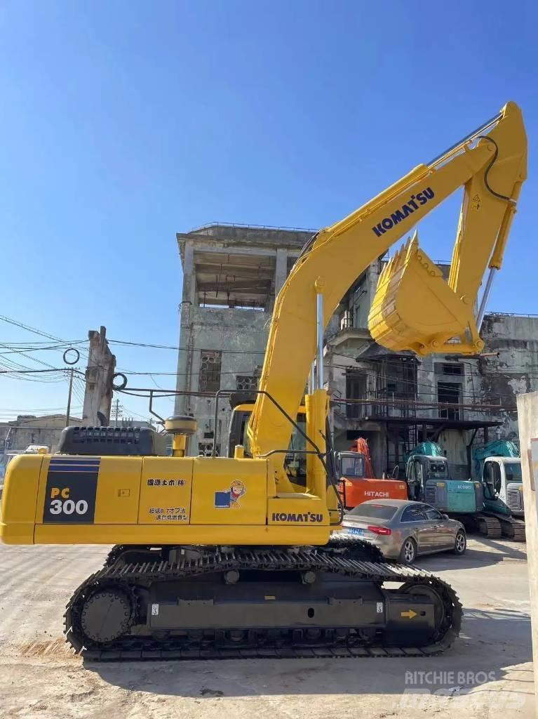 Komatsu PC 300 LC-7 Excavadoras de cadenas
