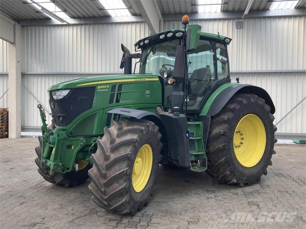 John Deere 6250R Tractores