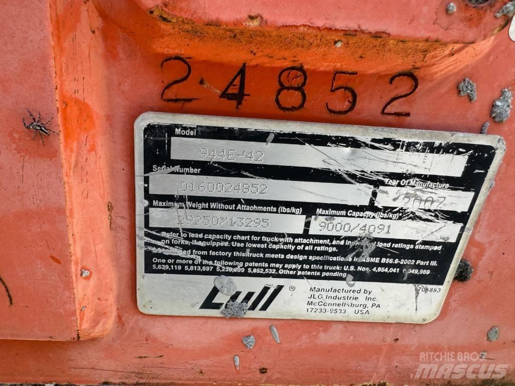 JLG 944 E-42 Carretillas telescópicas