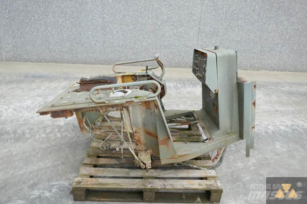 CAT 6T-3309 Cabinas e interior