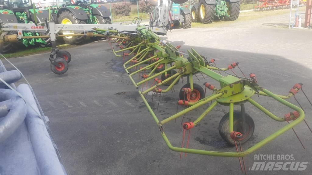 CLAAS VOLTO 1300 T Rastrillos y henificadores