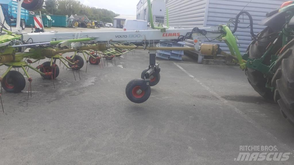 CLAAS VOLTO 1300 T Rastrillos y henificadores