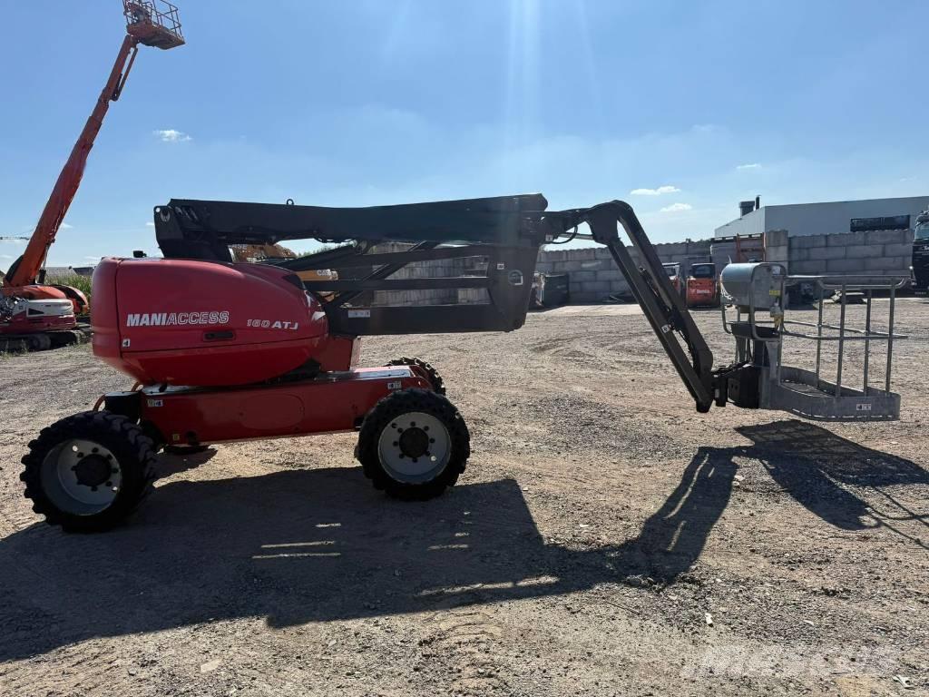 Manitou ATJ 160 Plataforma de trabajo articulada