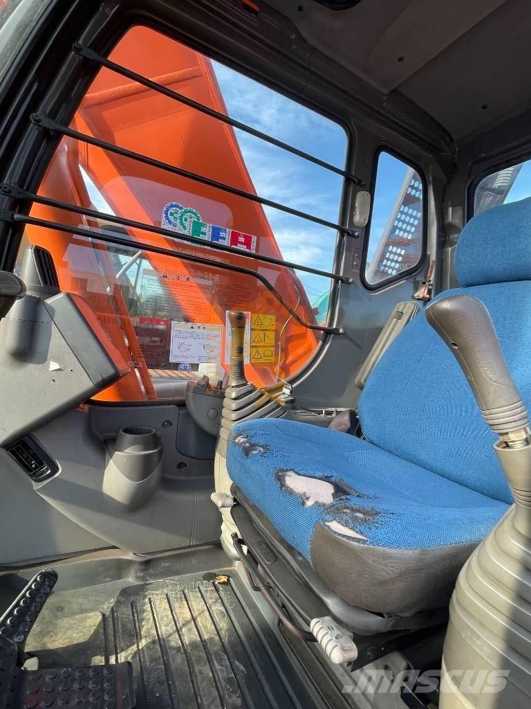 Hitachi ZX 240 Excavadoras de cadenas