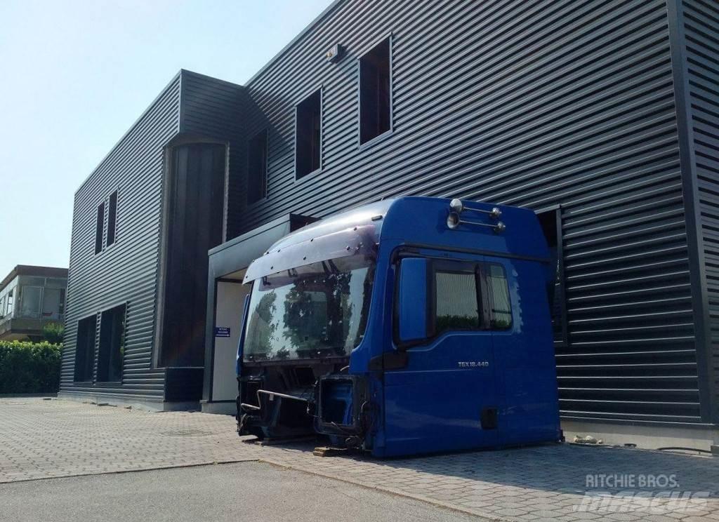 MAN TGX XLX EURO 5 Cabinas e interior