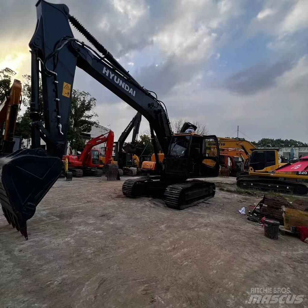 Hyundai R220-9S Excavadoras de cadenas