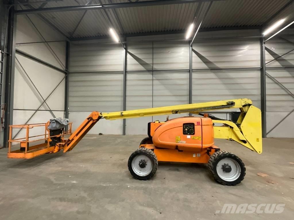 JLG 600 AJ   4x4x4 Plataforma de trabajo articulada