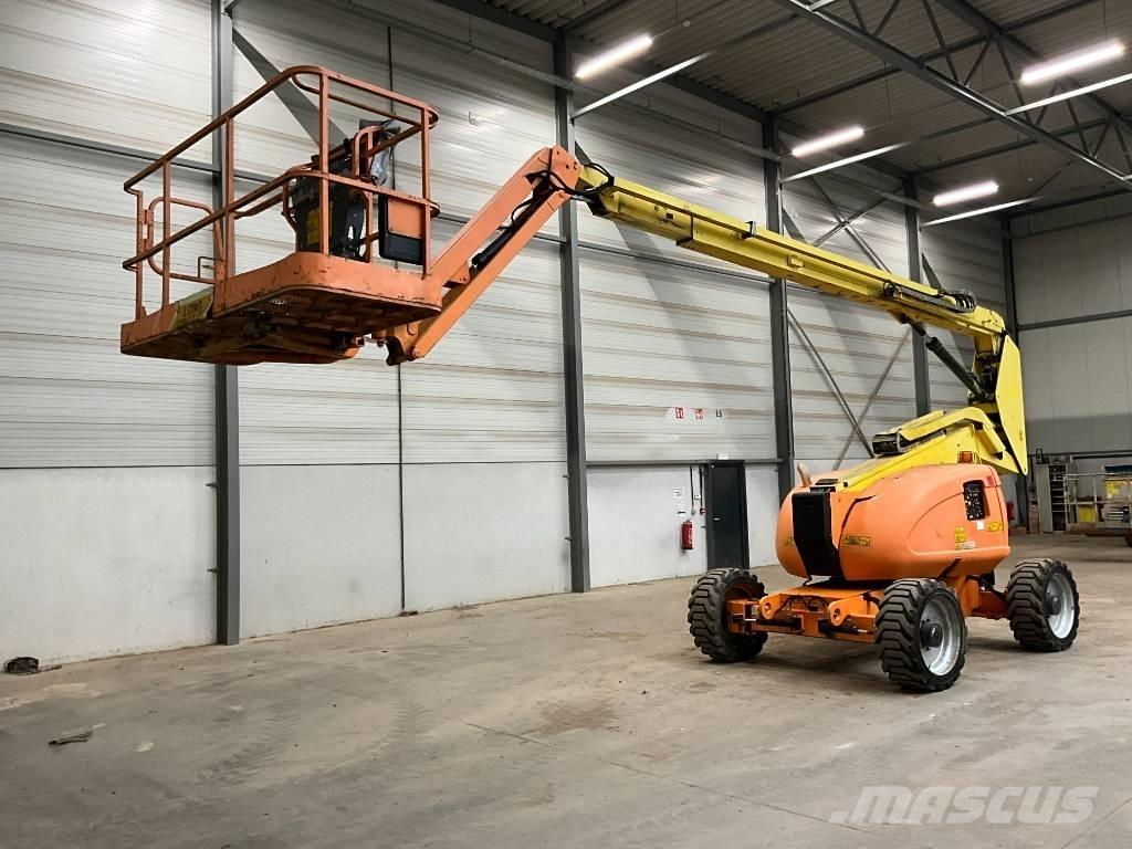 JLG 600 AJ   4x4x4 Plataforma de trabajo articulada