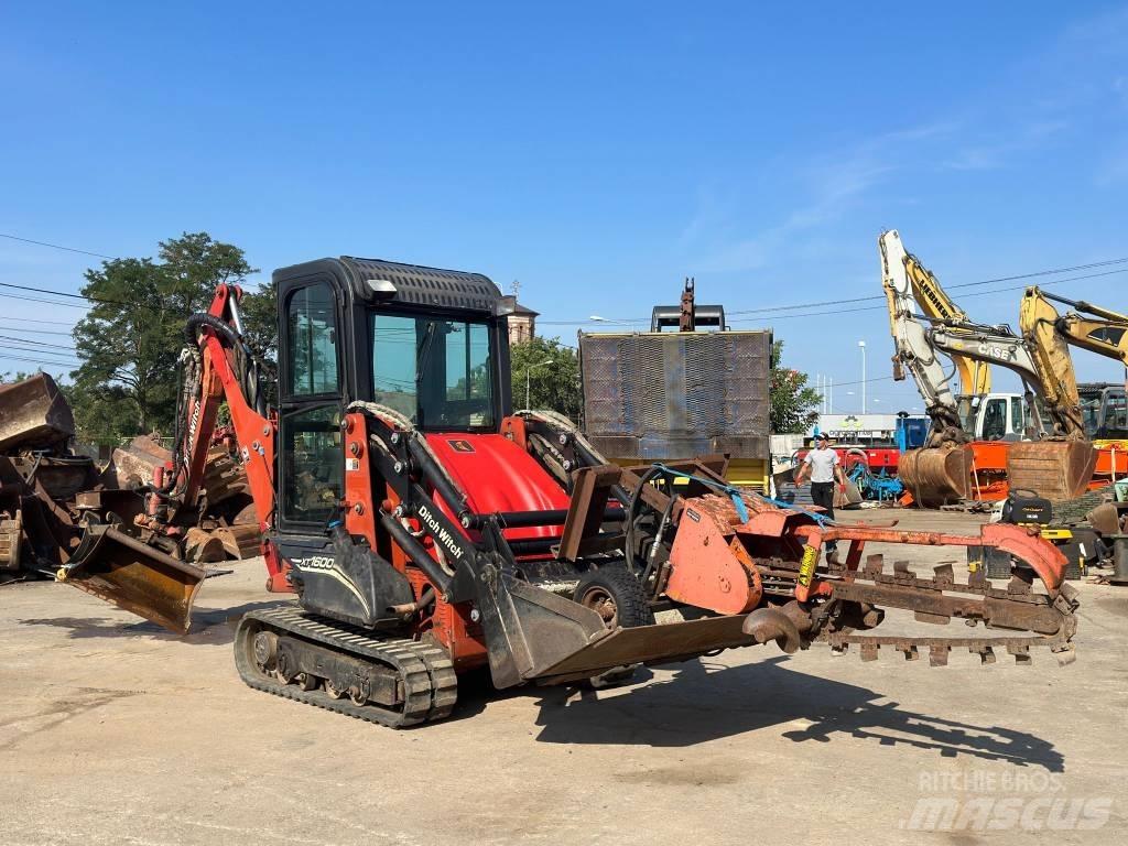 Ditch Witch XT 1600 Retrocargadoras