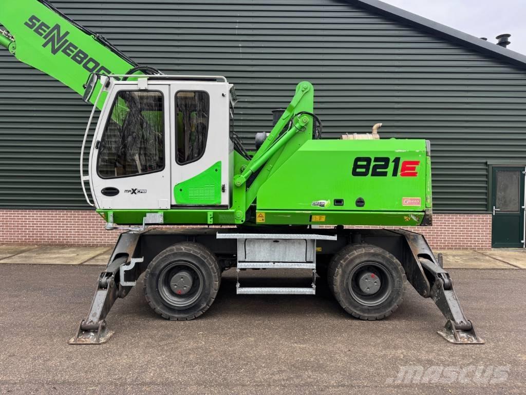 Sennebogen 821 E Excavadoras de manutención