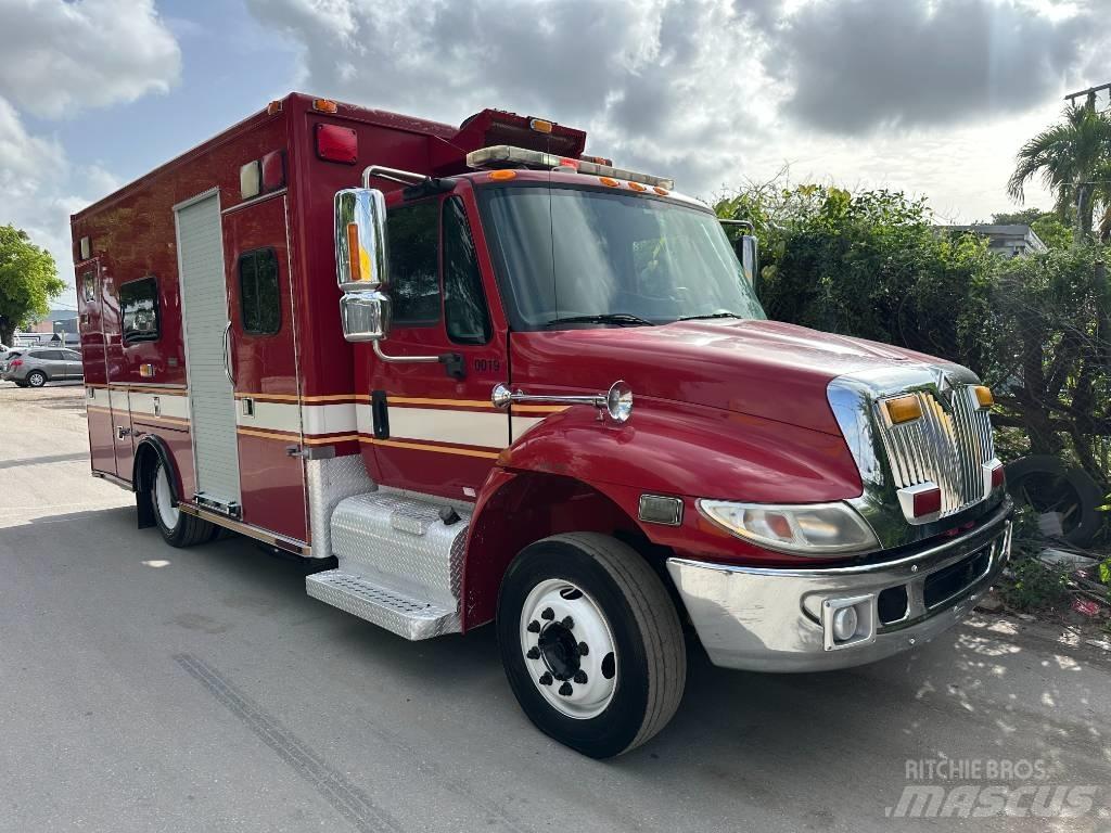 International 4300 Ambulancias