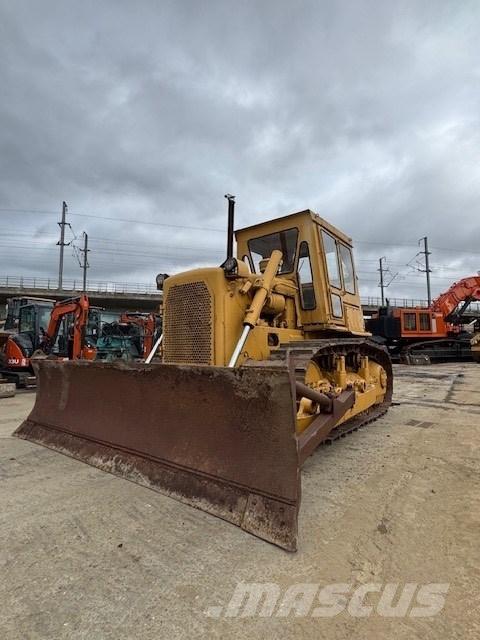 CAT D 6 D Buldozer sobre oruga