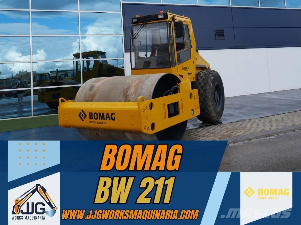Bomag BW 211 D-4 Rodillos de doble tambor