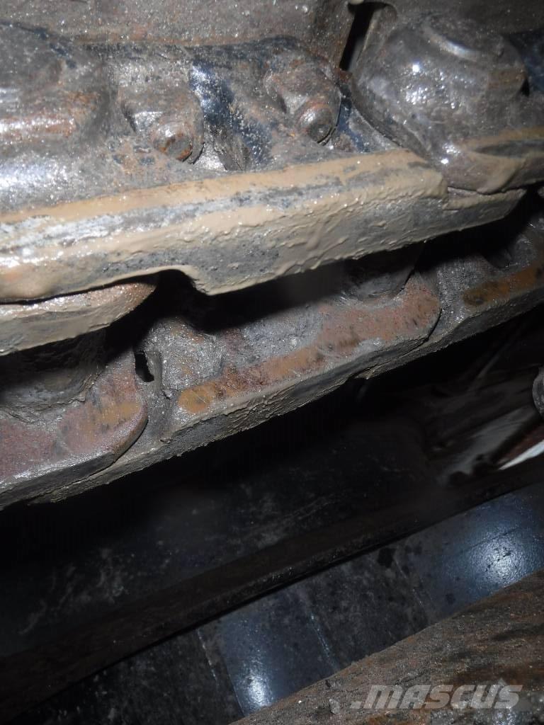 Hitachi ZX 135 US-6 Excavadoras de cadenas