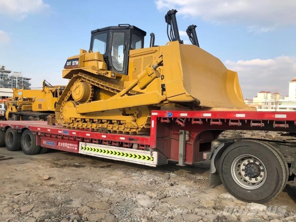 CAT D 7 H Buldozer sobre oruga