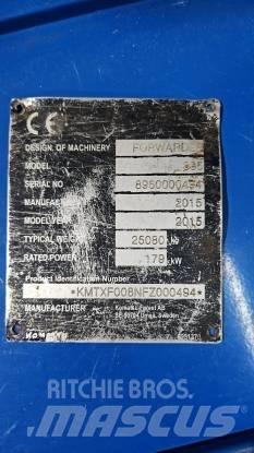 Komatsu 895 Autocargadoras