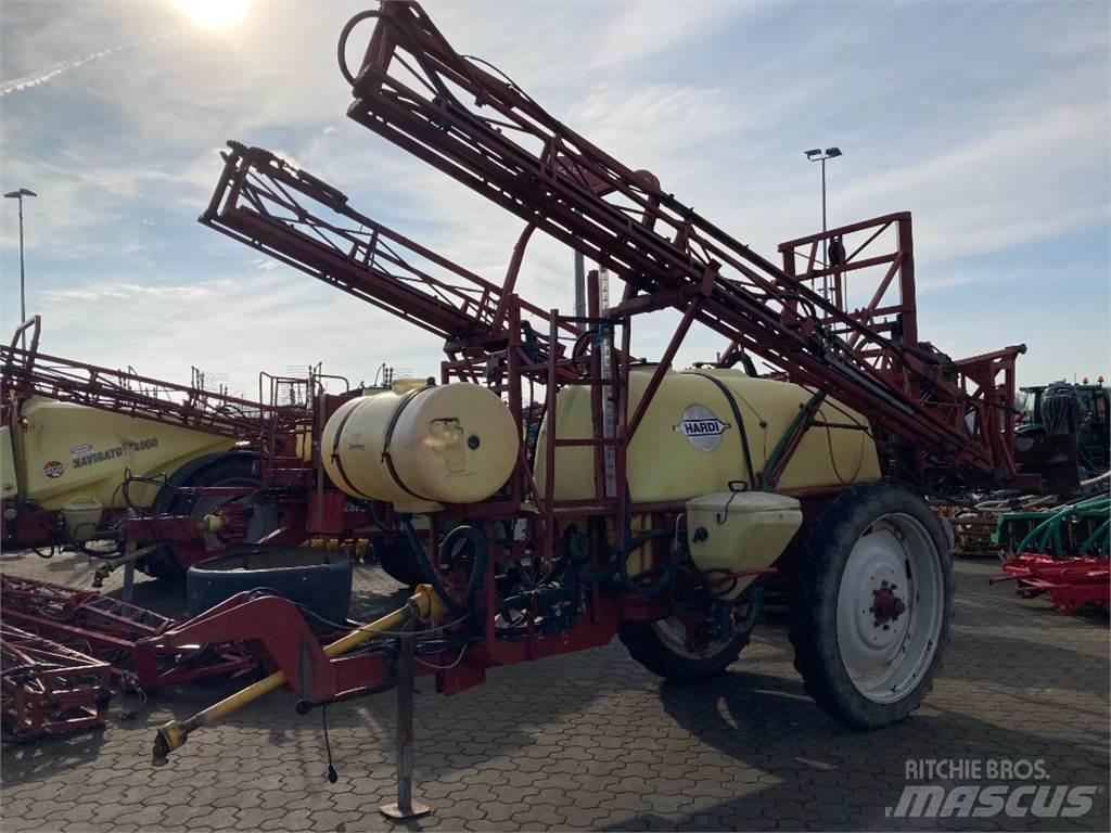 Hardi TZY 2400 Pulverizadores arrastrados