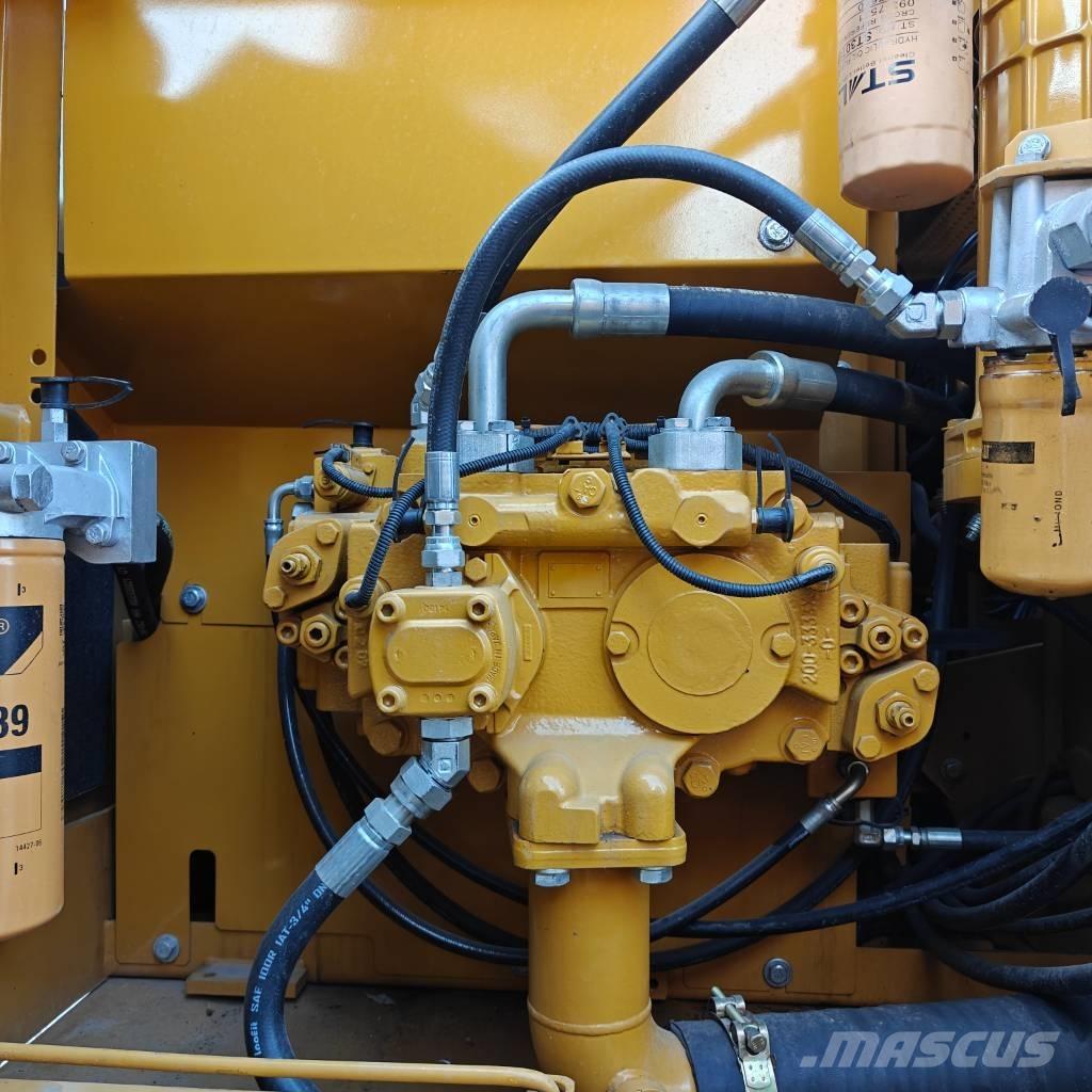 CAT 320D2L Excavadoras de cadenas