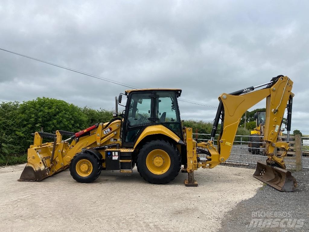 CAT 428 Retrocargadoras