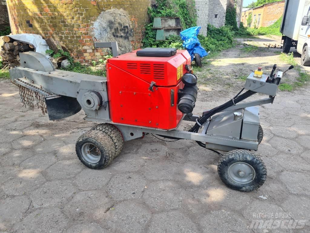 FSI ST 27D 2WD Trituradoras de troncos