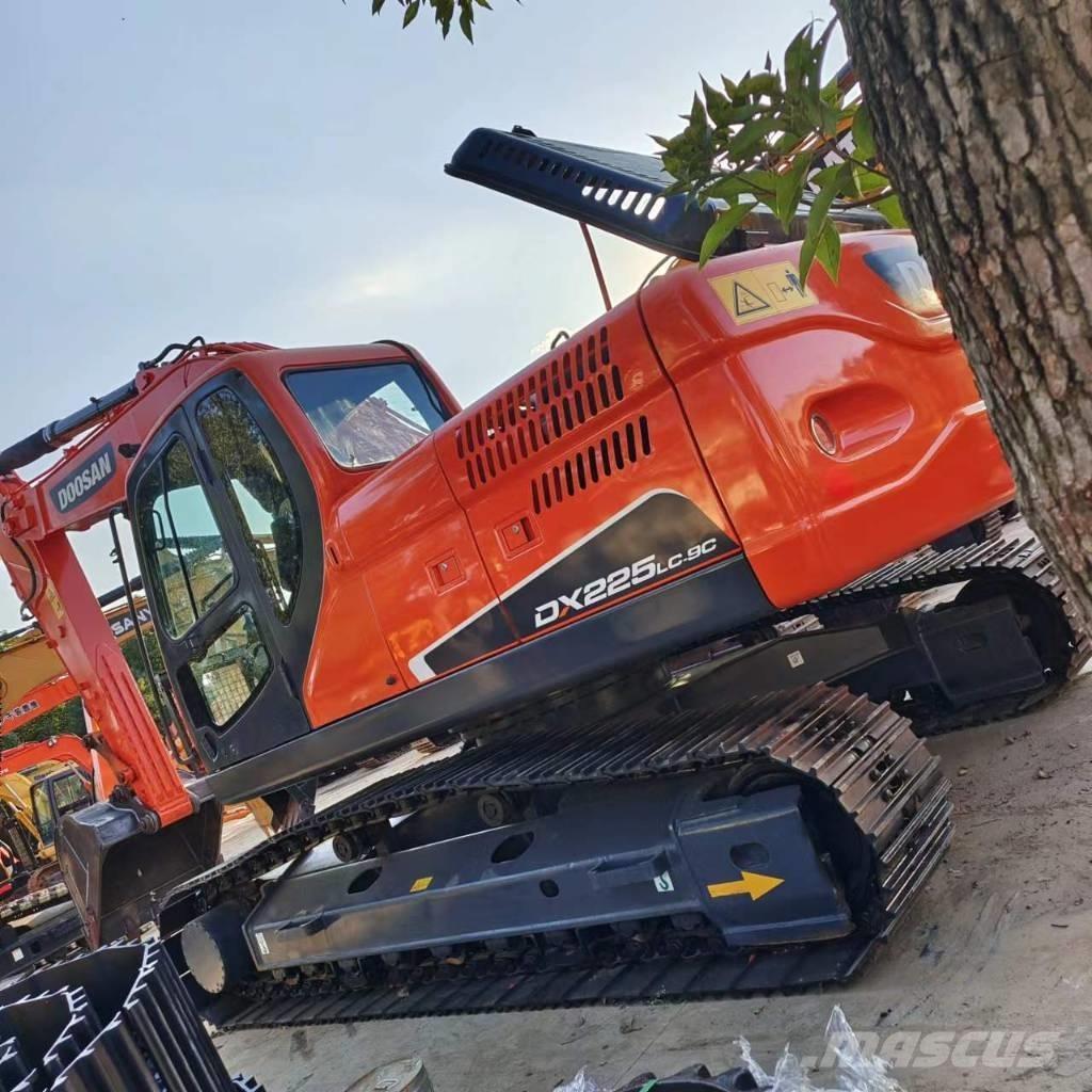 Doosan DX 225 LC Excavadoras de cadenas