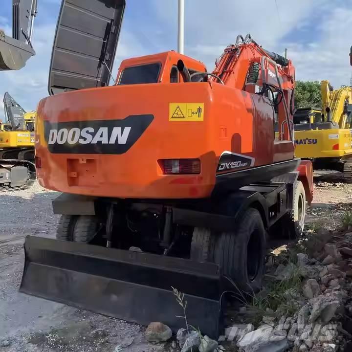 Doosan DX150W-9C Excavadoras de ruedas