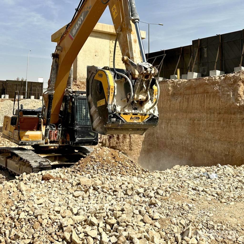 MB Crusher BF80.3 Cubas tritutadora