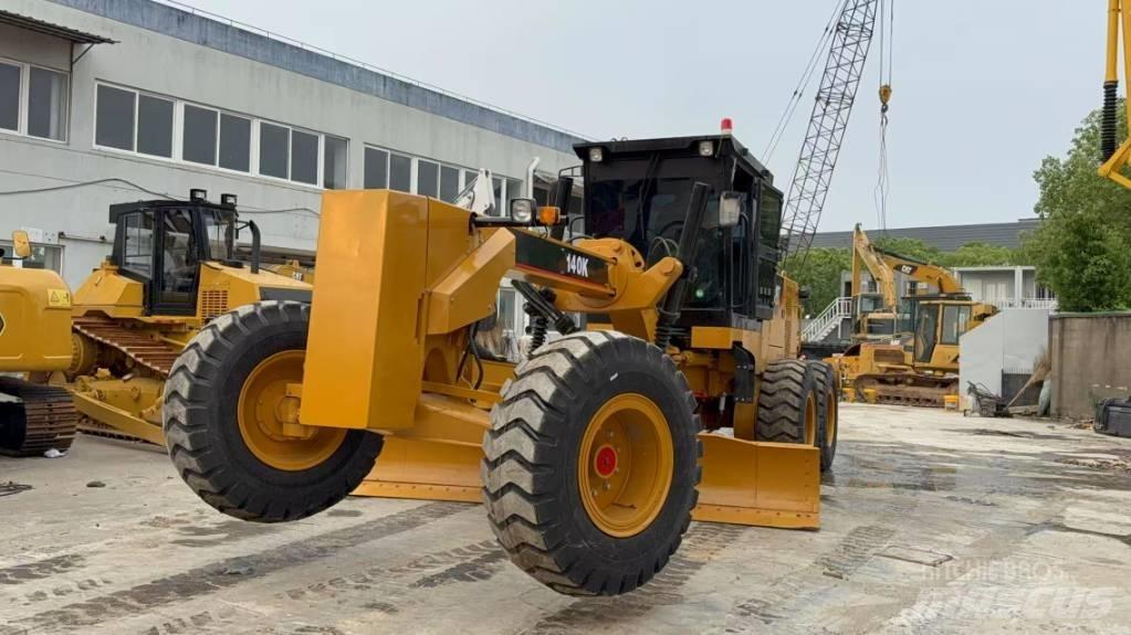 CAT 140 K Motoniveladoras